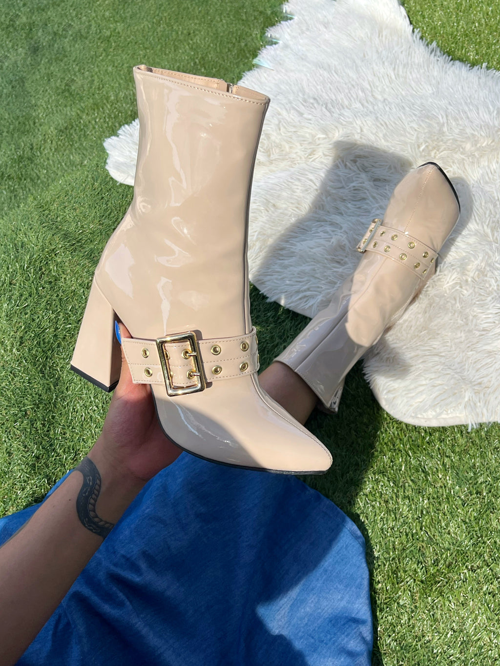 Bota Sonterra Charol Nude