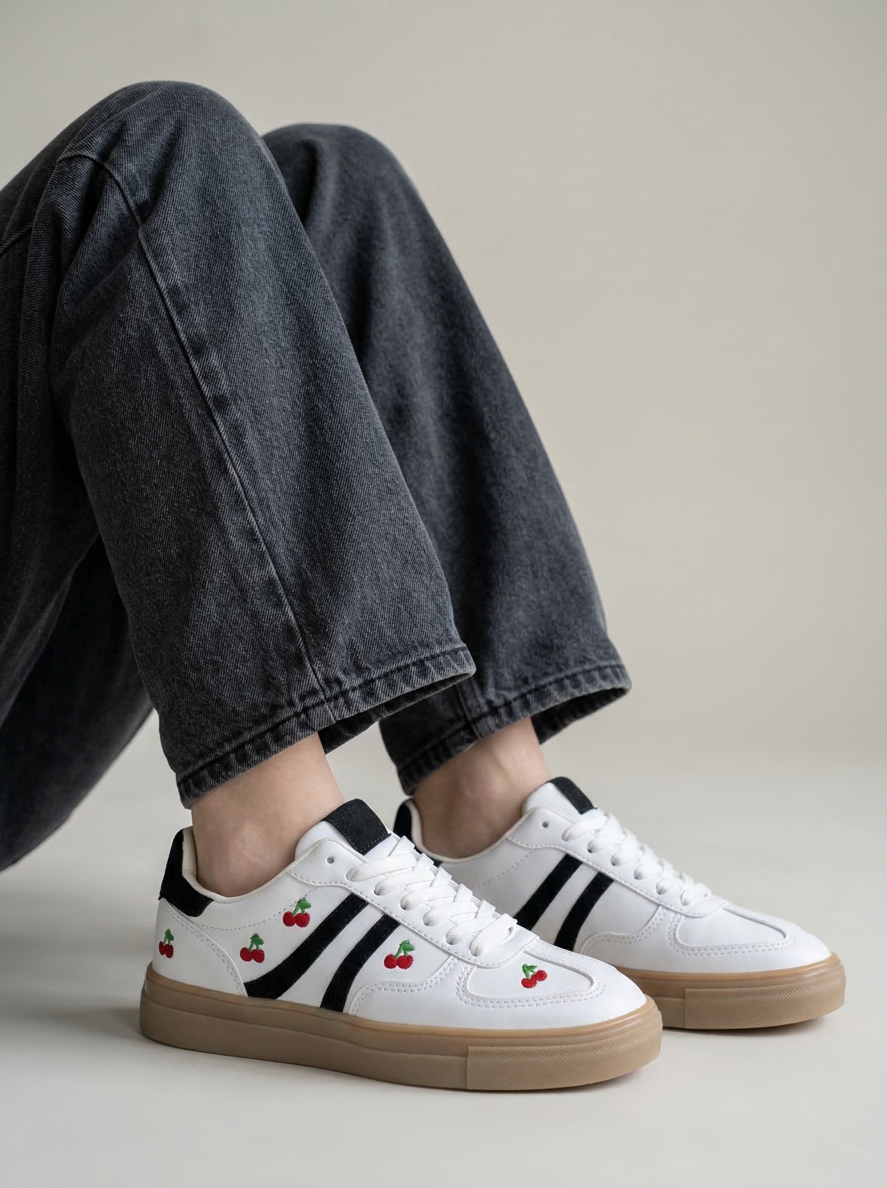 Teni Velvet Blanco con Cerezas