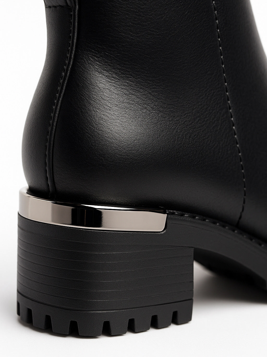 Bota Casual Negra Bonny