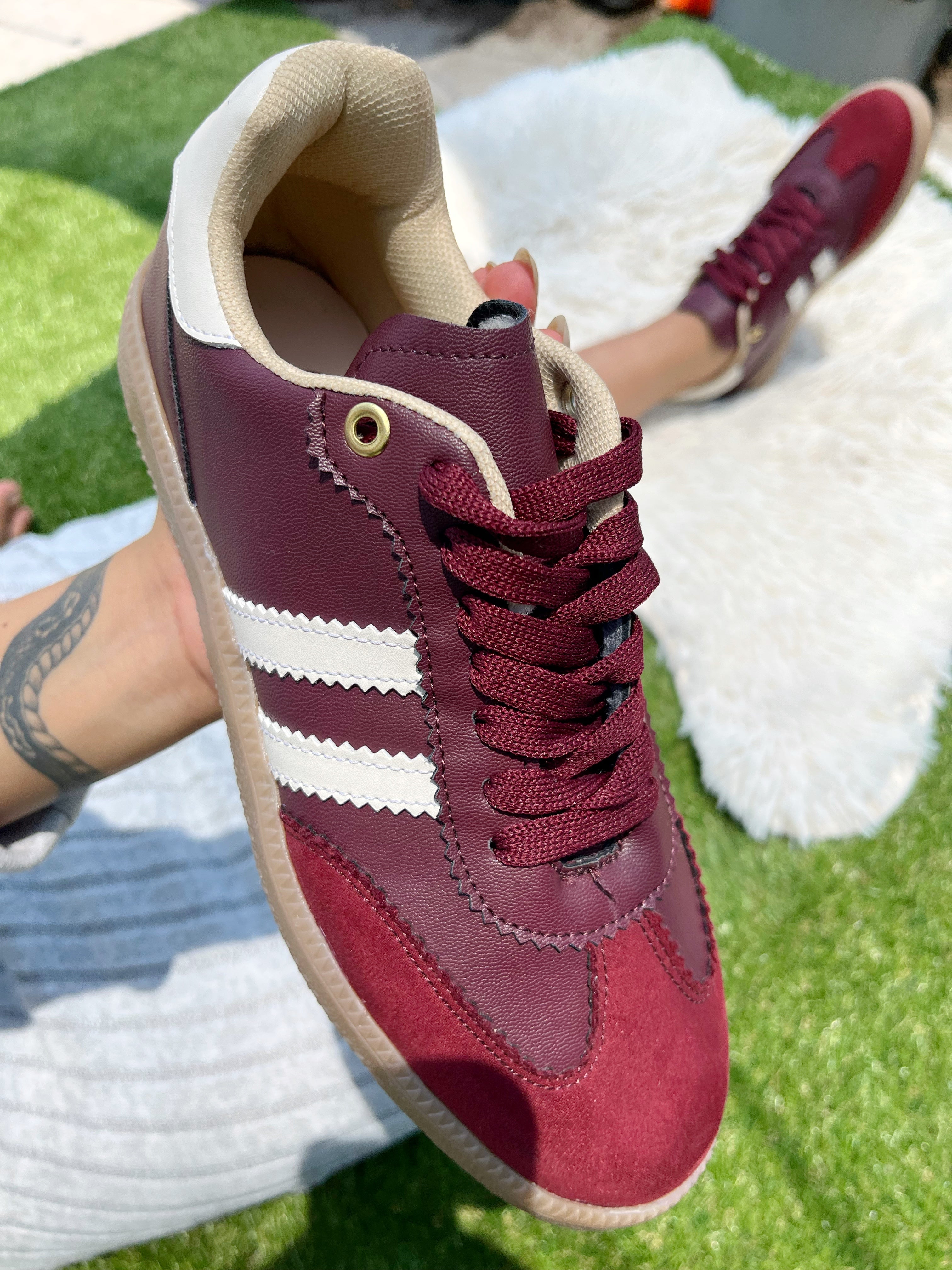 Teni Elfa Prin Guinda