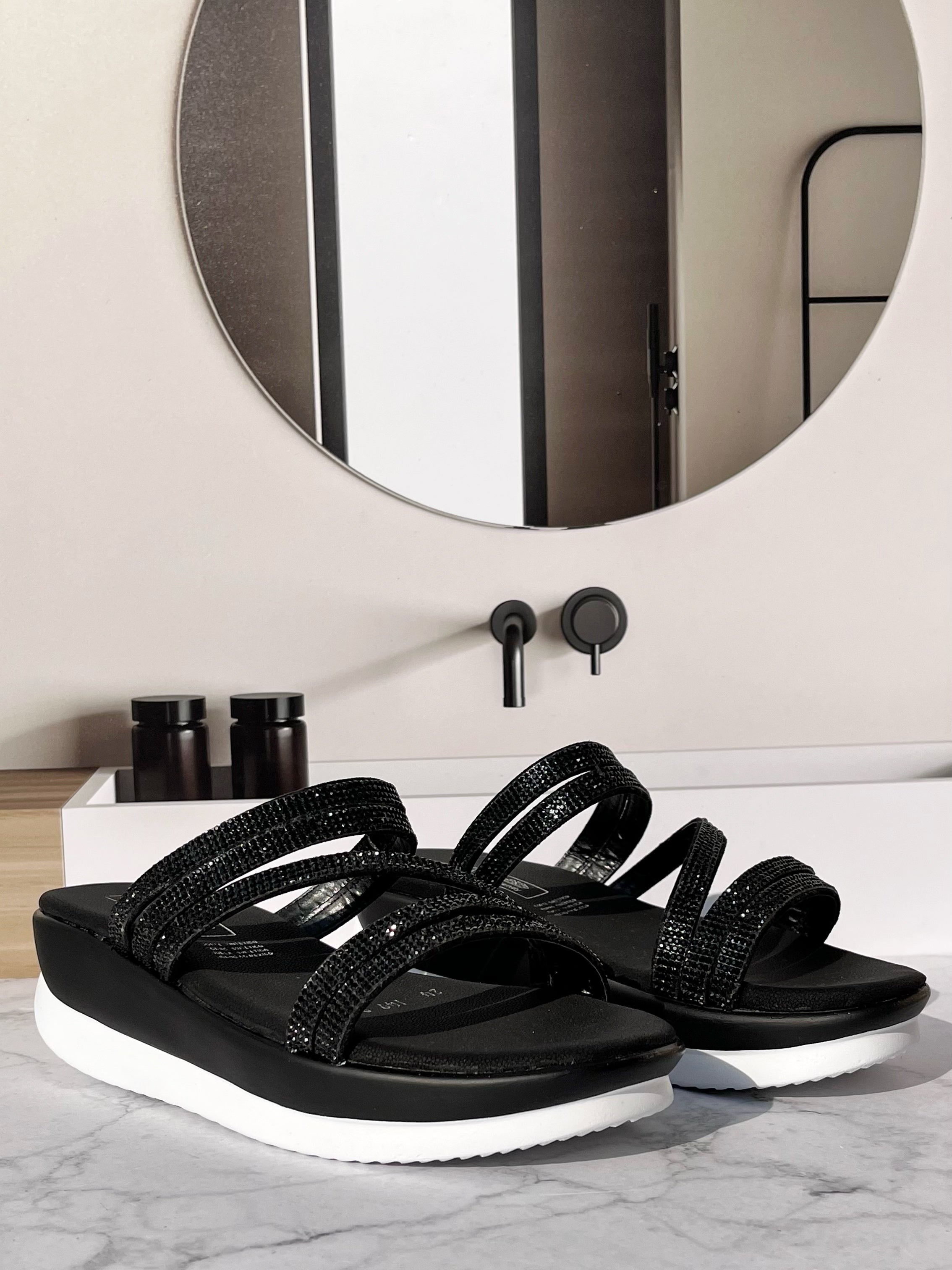 Sandalia Valentina Negra