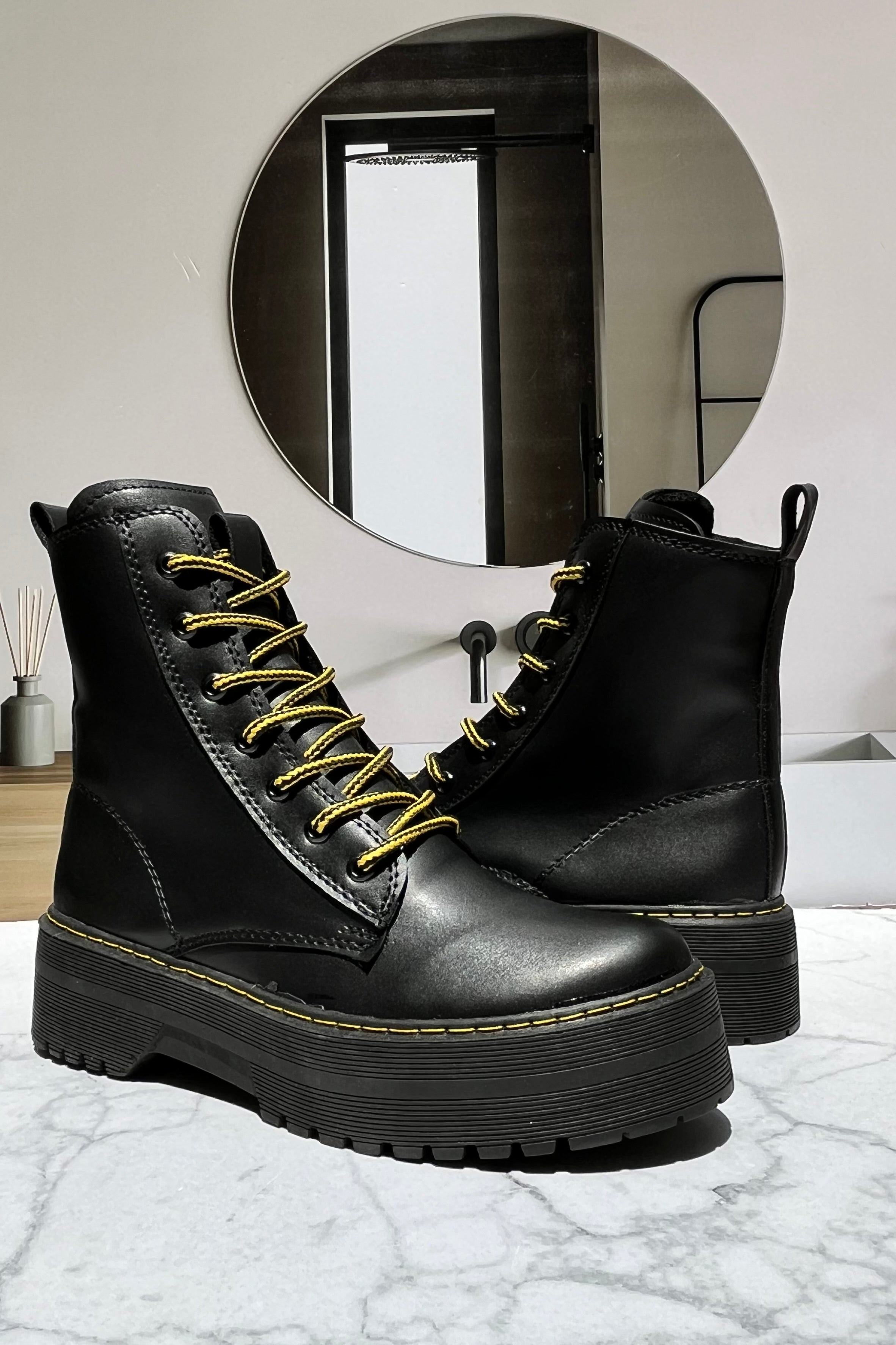 Bota Munich Negro