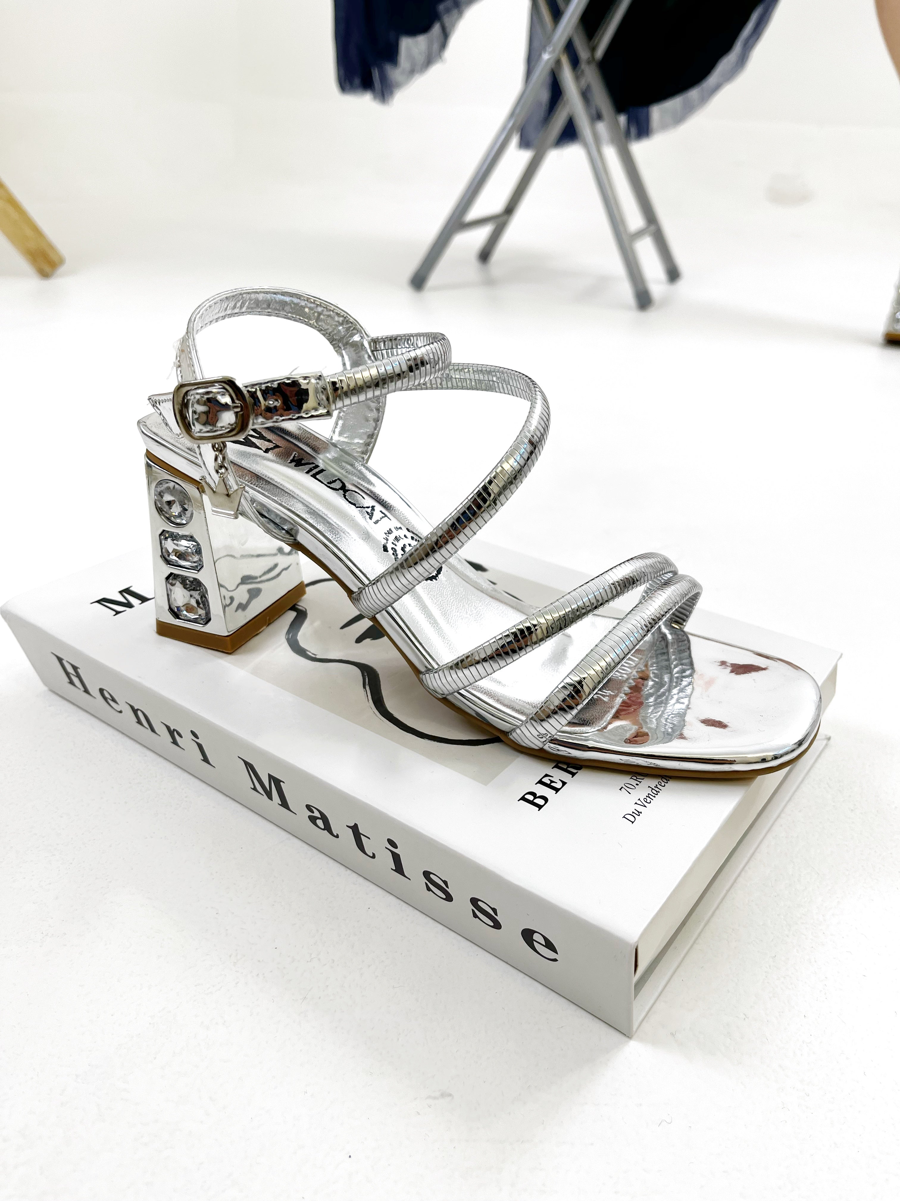 Sandalia Chiara Plata 8007