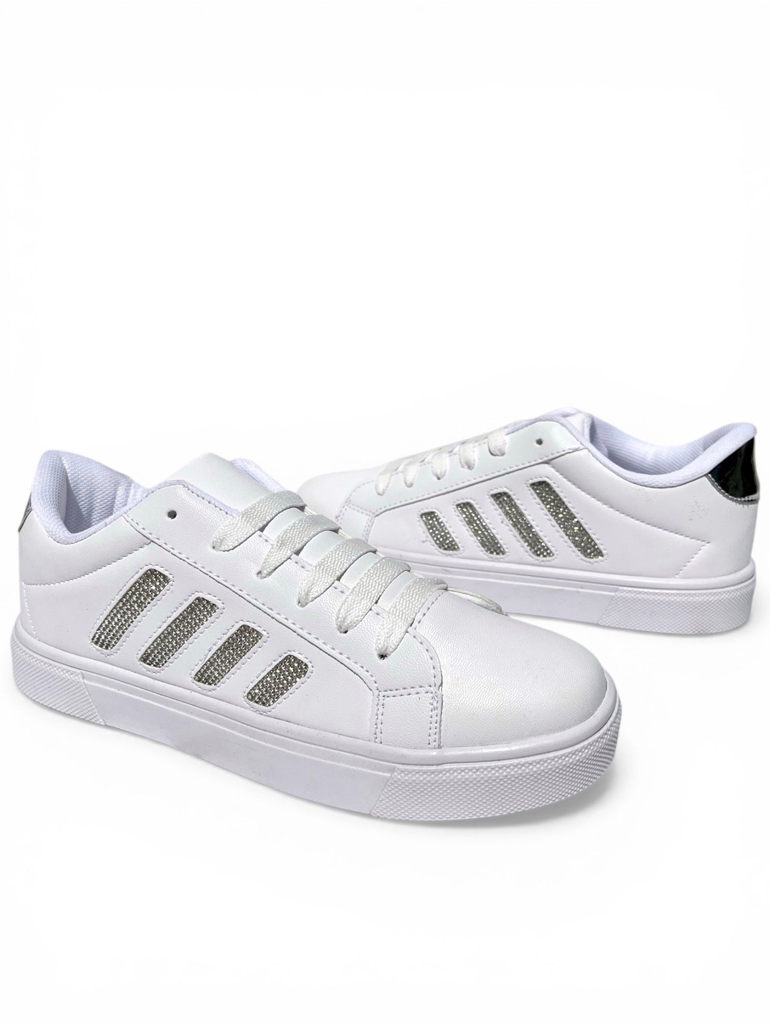 Teni Atenea Blanco con cristales