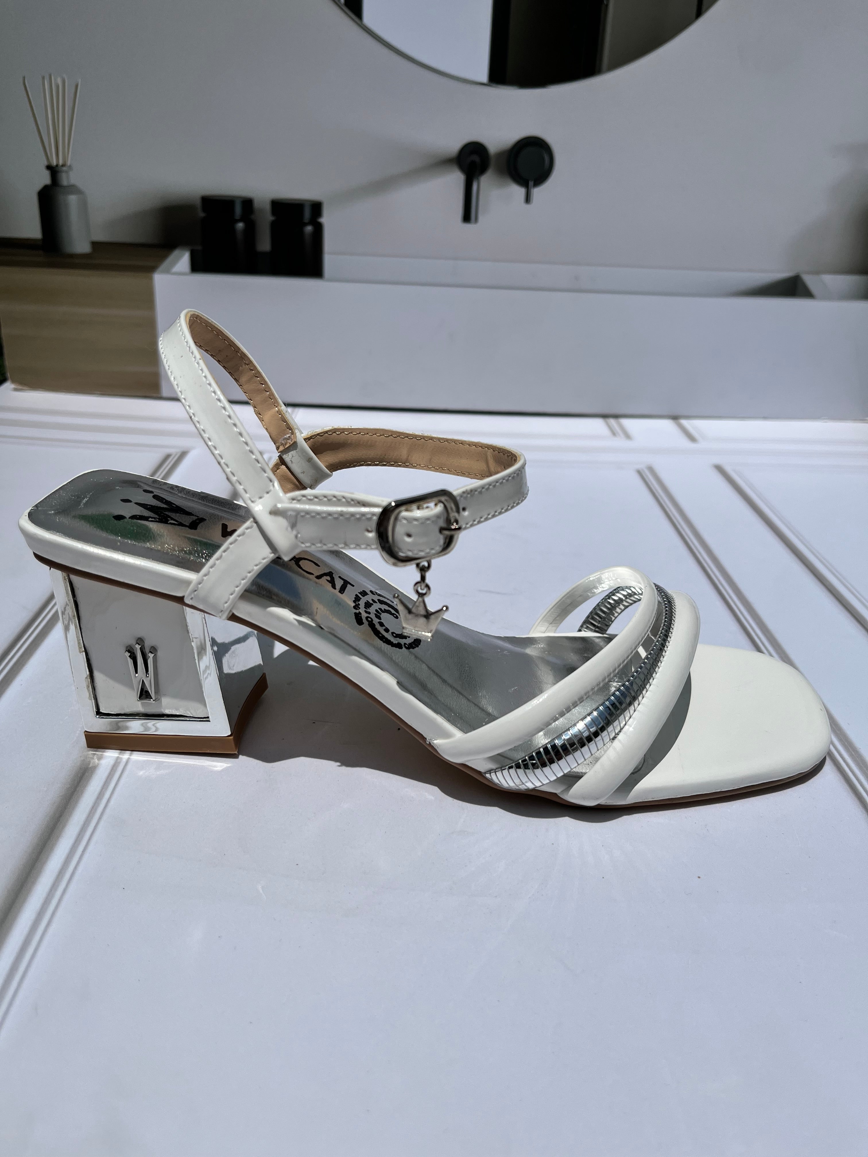 Sandalia Keyko Latte 8003