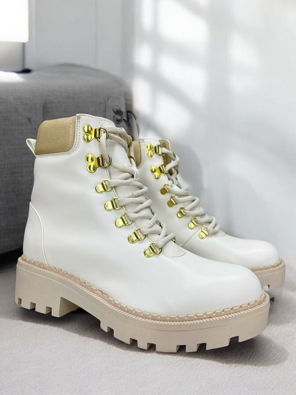 Bota Wild  Late Cierre y Agujeta