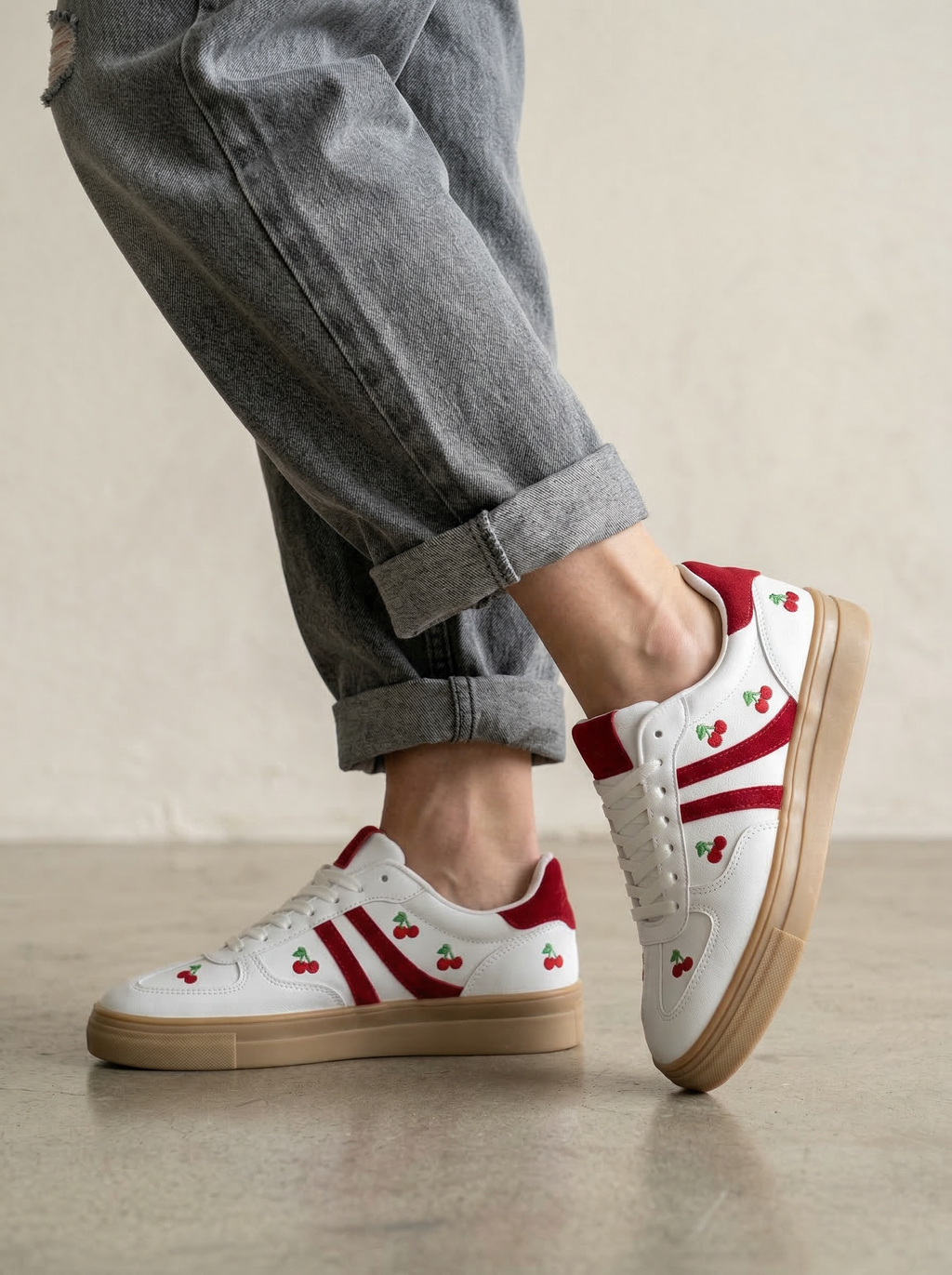 Teni Velvet Blanco con Cerezas