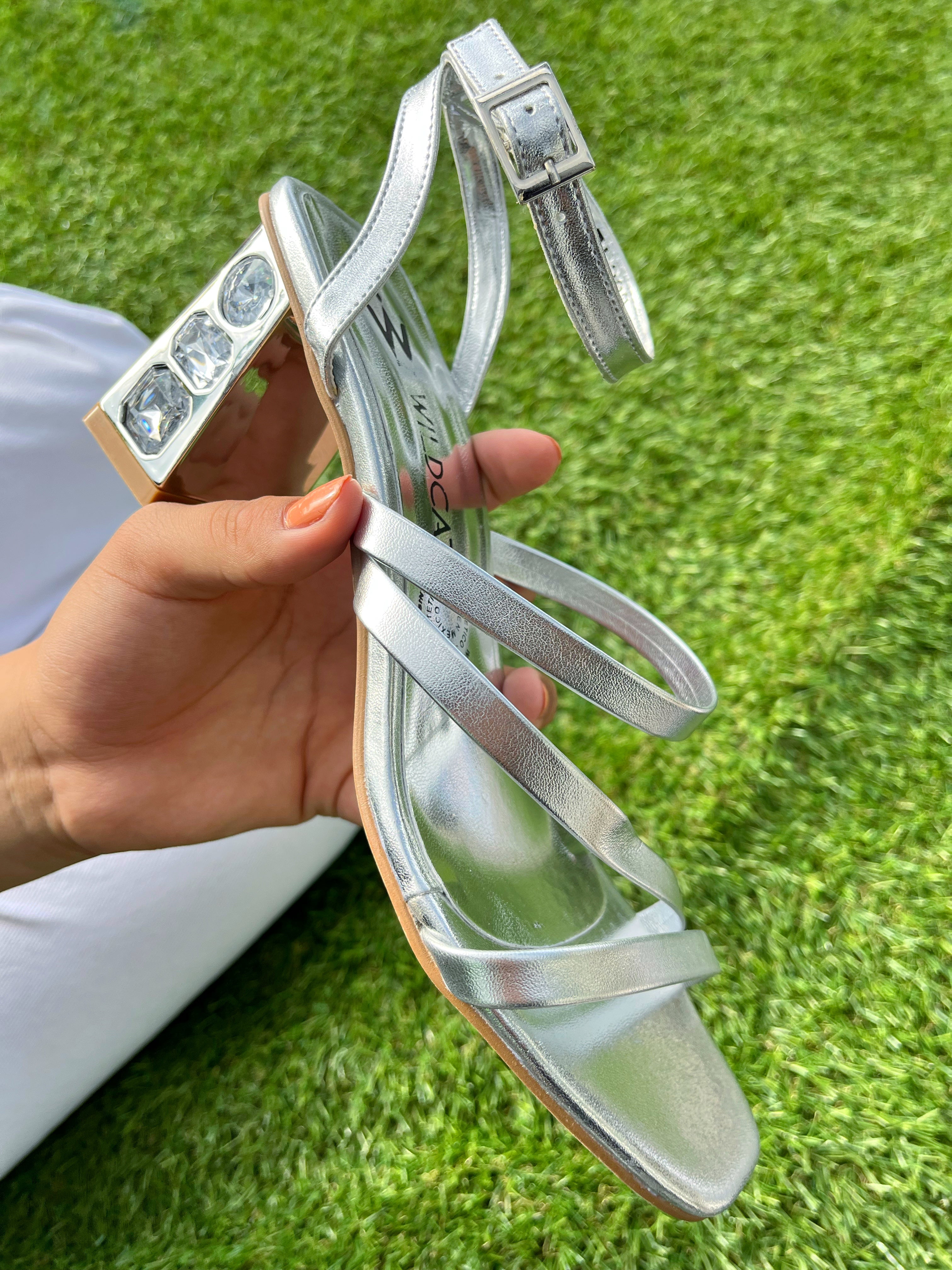 Sandalia Plata con cristales 5399