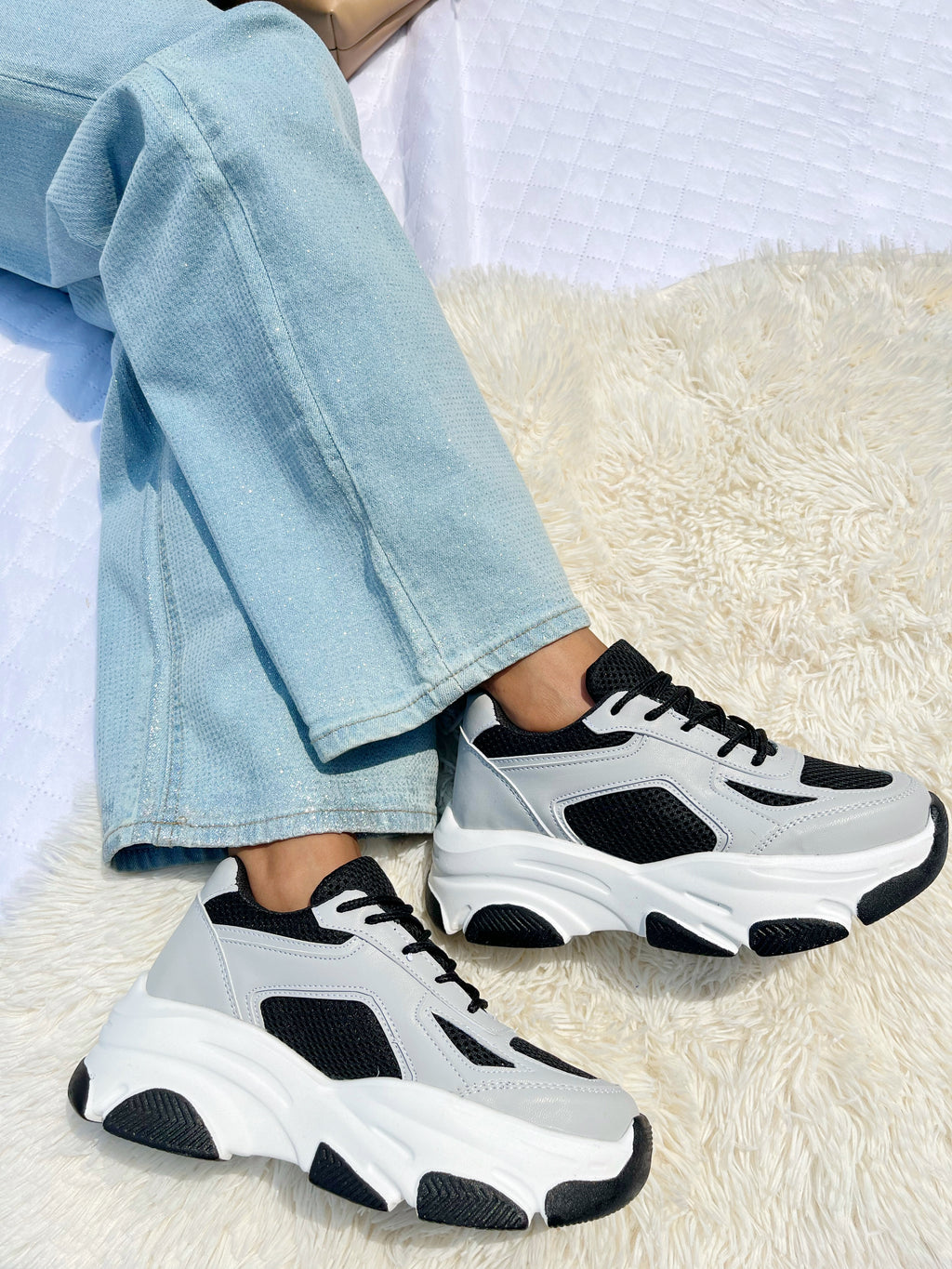 Teni Blanco / Negro Playmaker