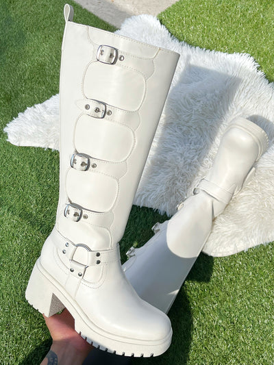 Bota Alta Latte Damayanti