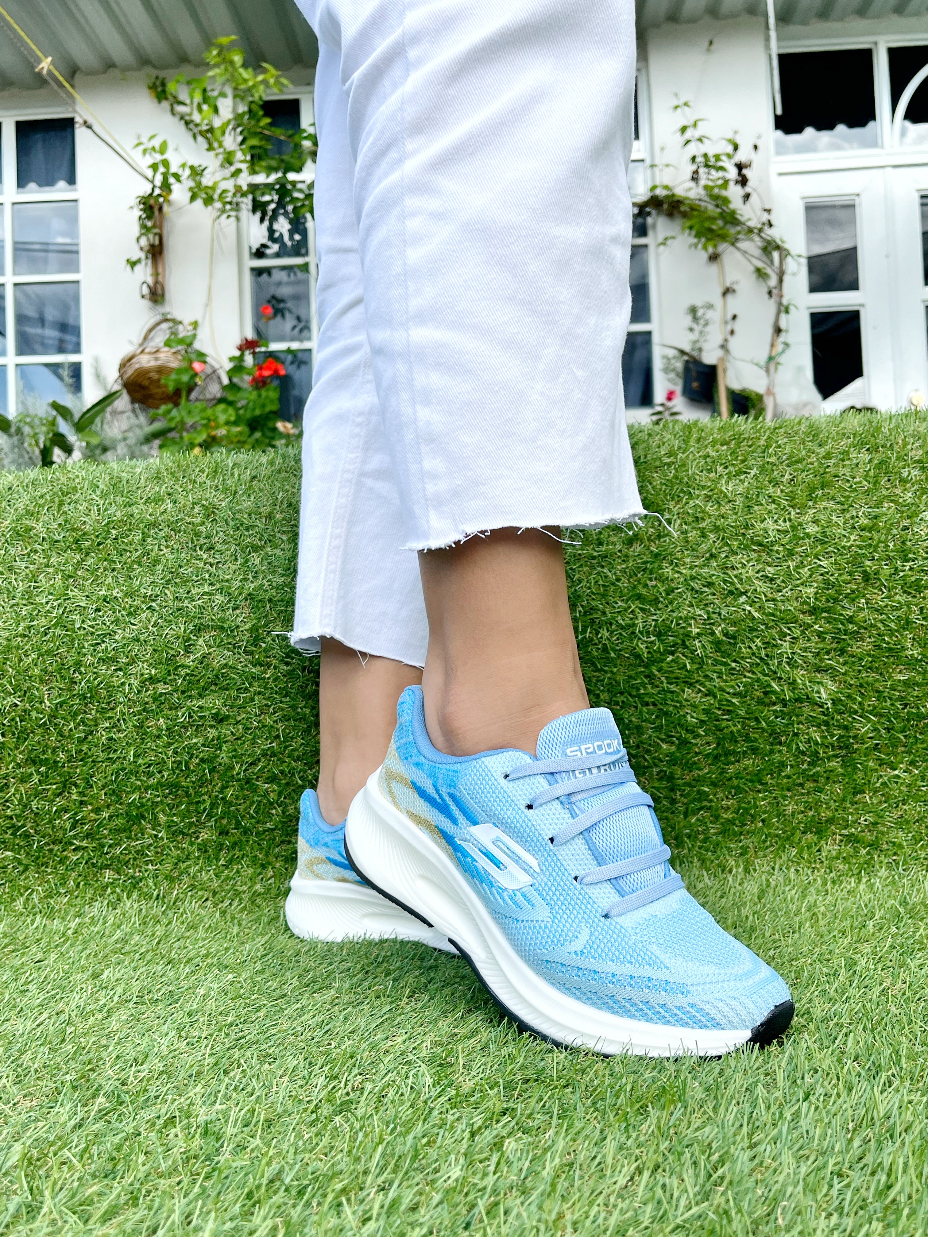 Teni Olivia Azul cielo