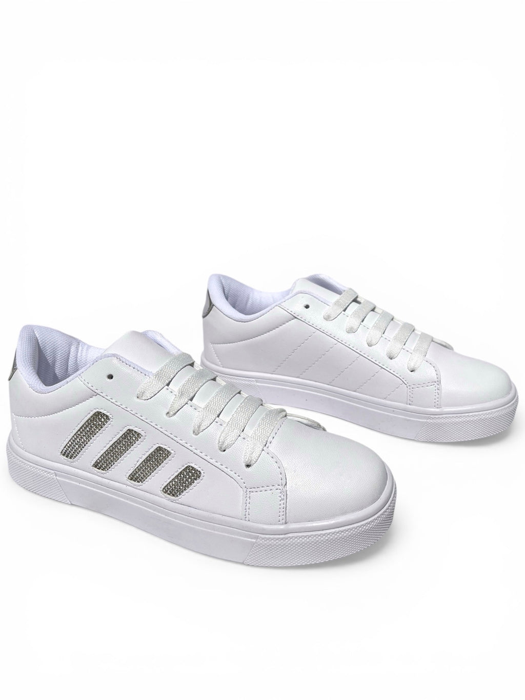 Teni Atenea Blanco con cristales