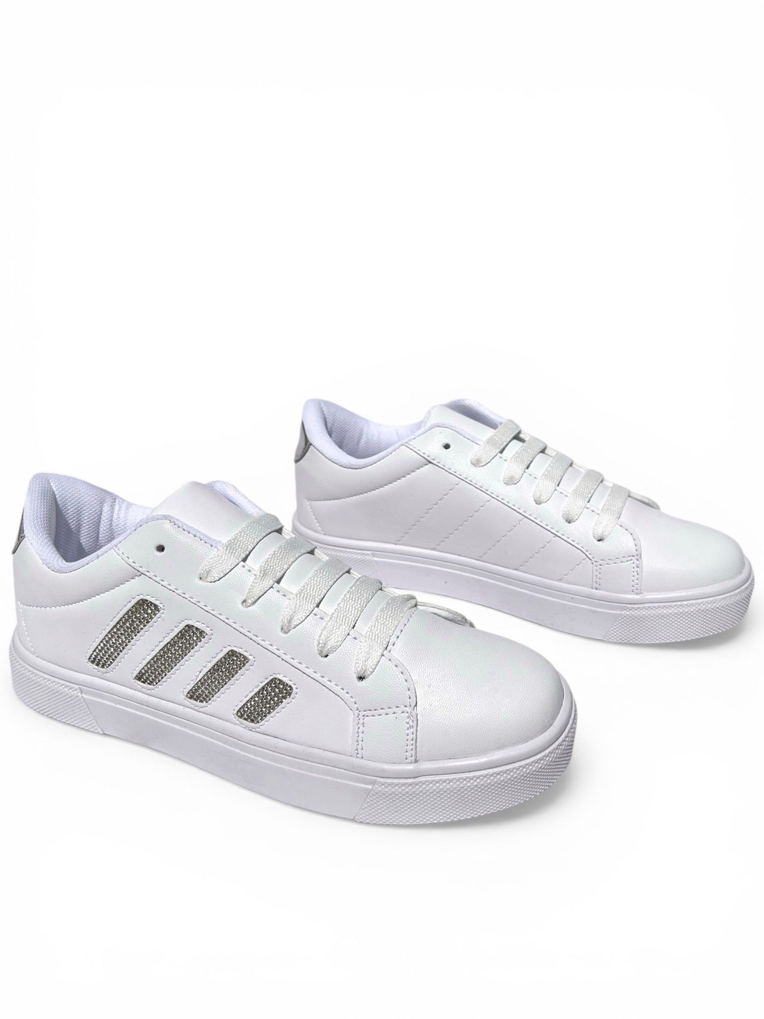 Teni Atenea Blanco con cristales