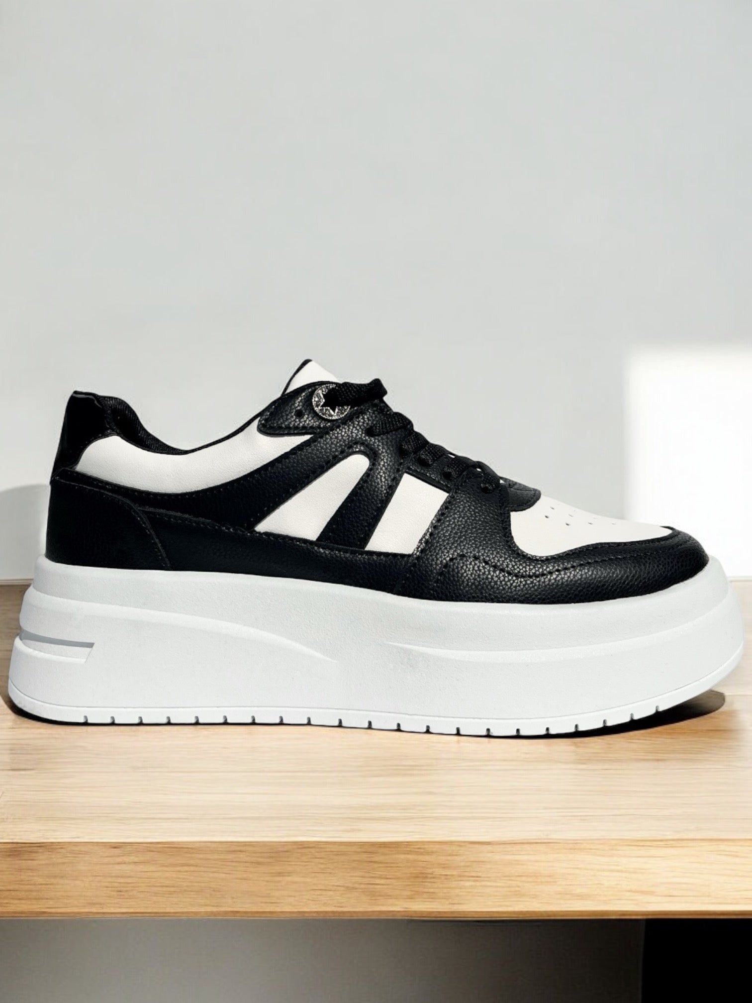 Teni Blanco Negro Nelly