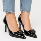 Tacones Charol Negro Cleo Diamante