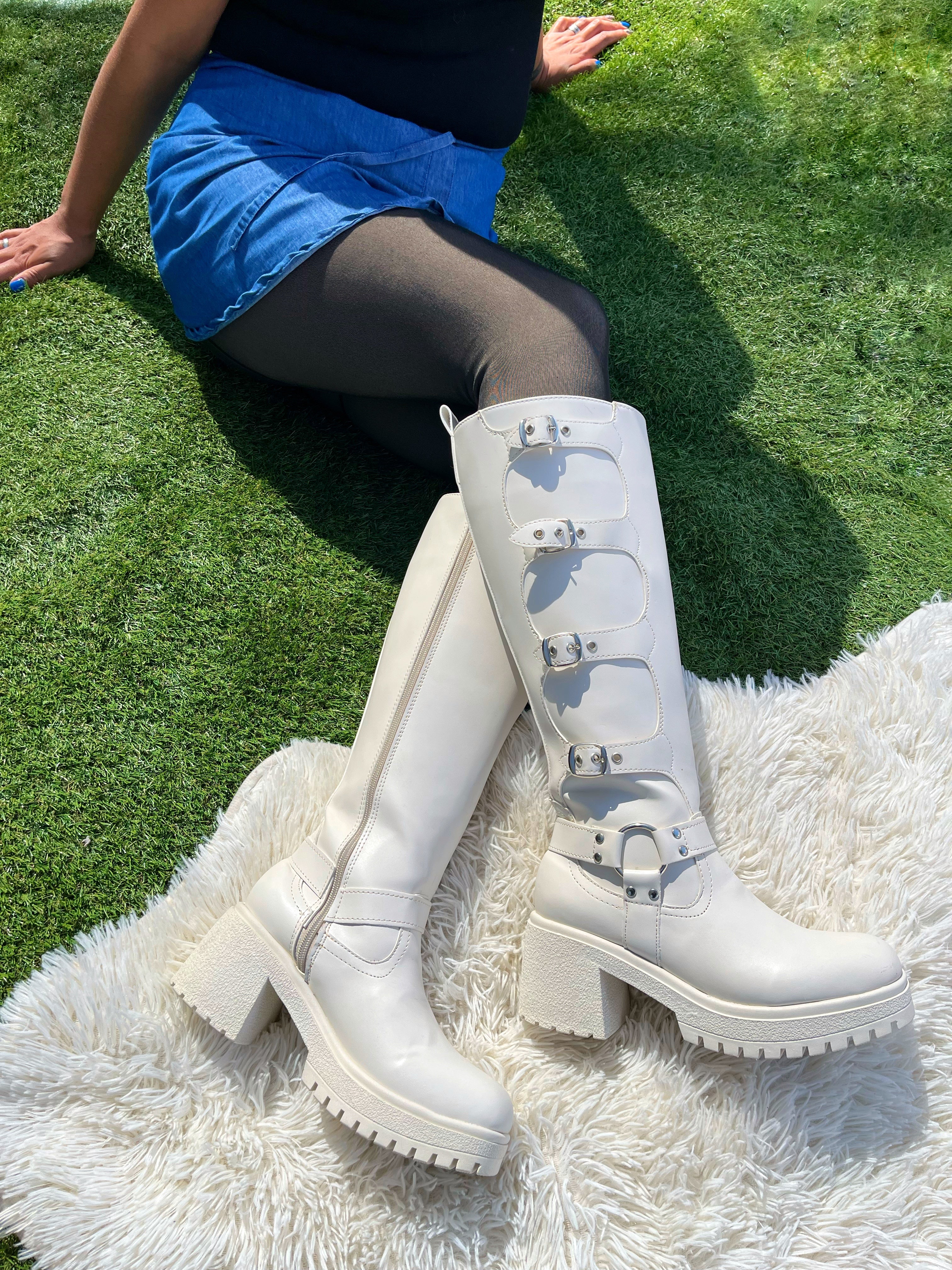 Bota Larga Shine Latte