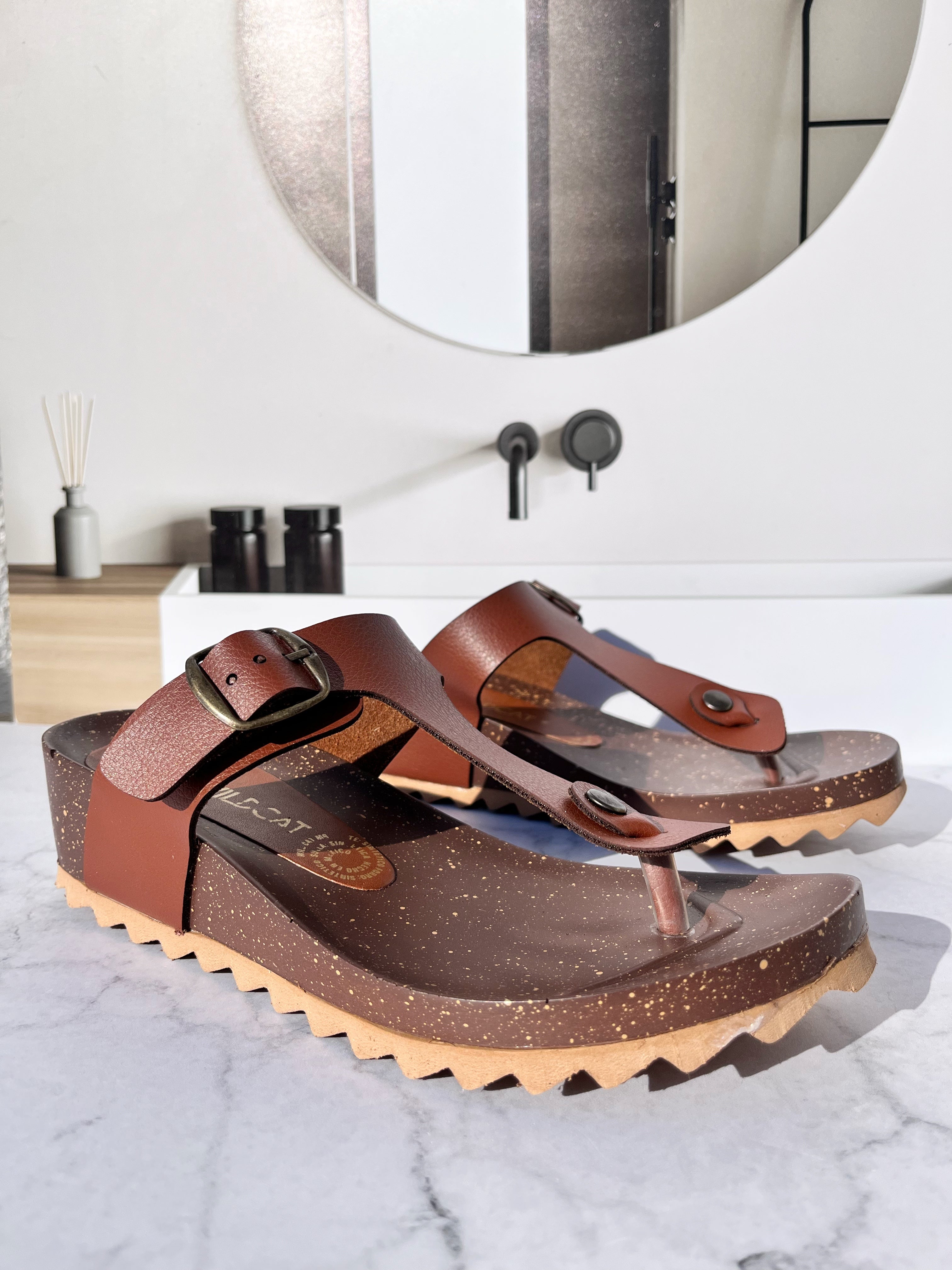 Sandalia Virken Café