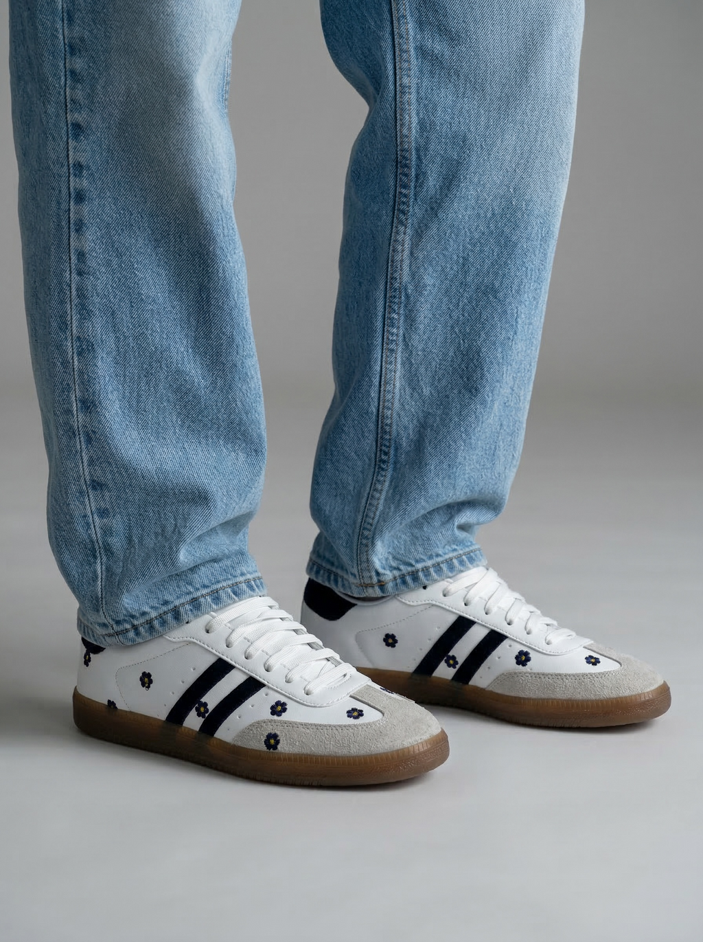 Teni Elfa Blanco Marino Flowers