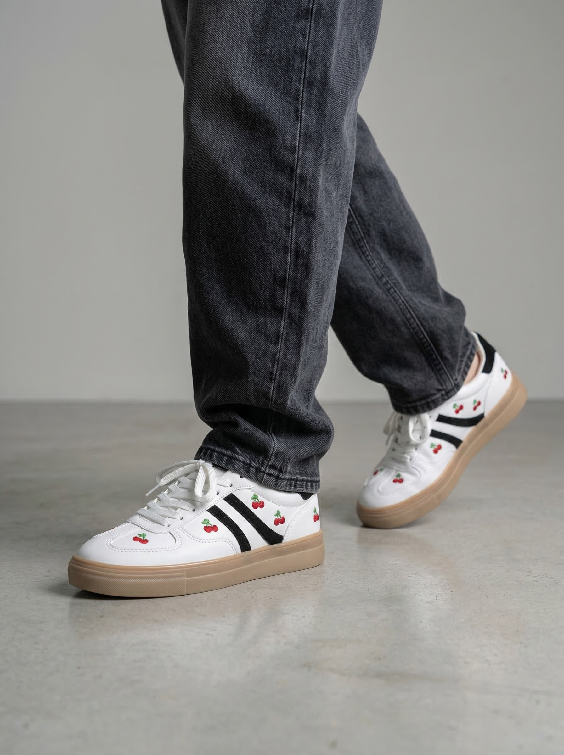 Teni Velvet Blanco con Cerezas