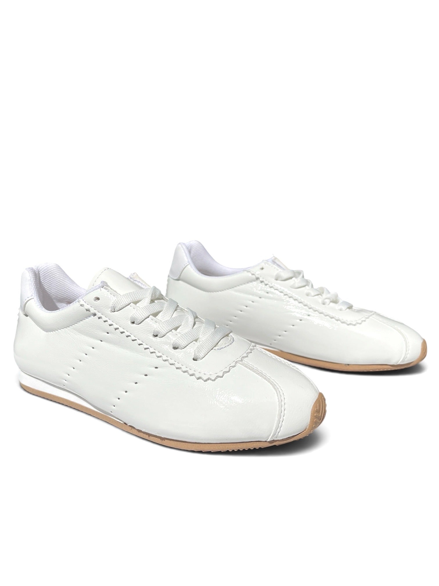 Tenis Siena Retro Charol Blanco