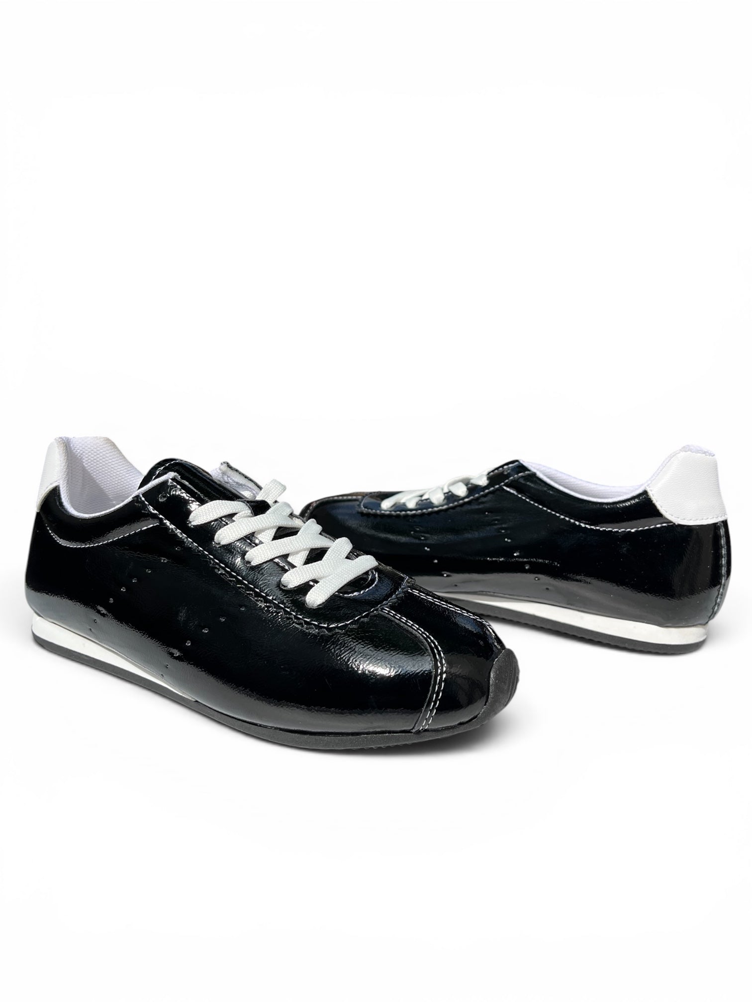 Tenis Siena Retro Charol Negro