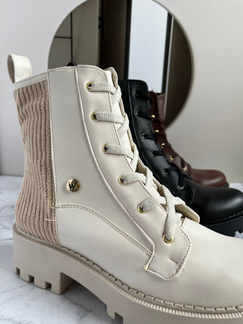 Bota Arenas Latte