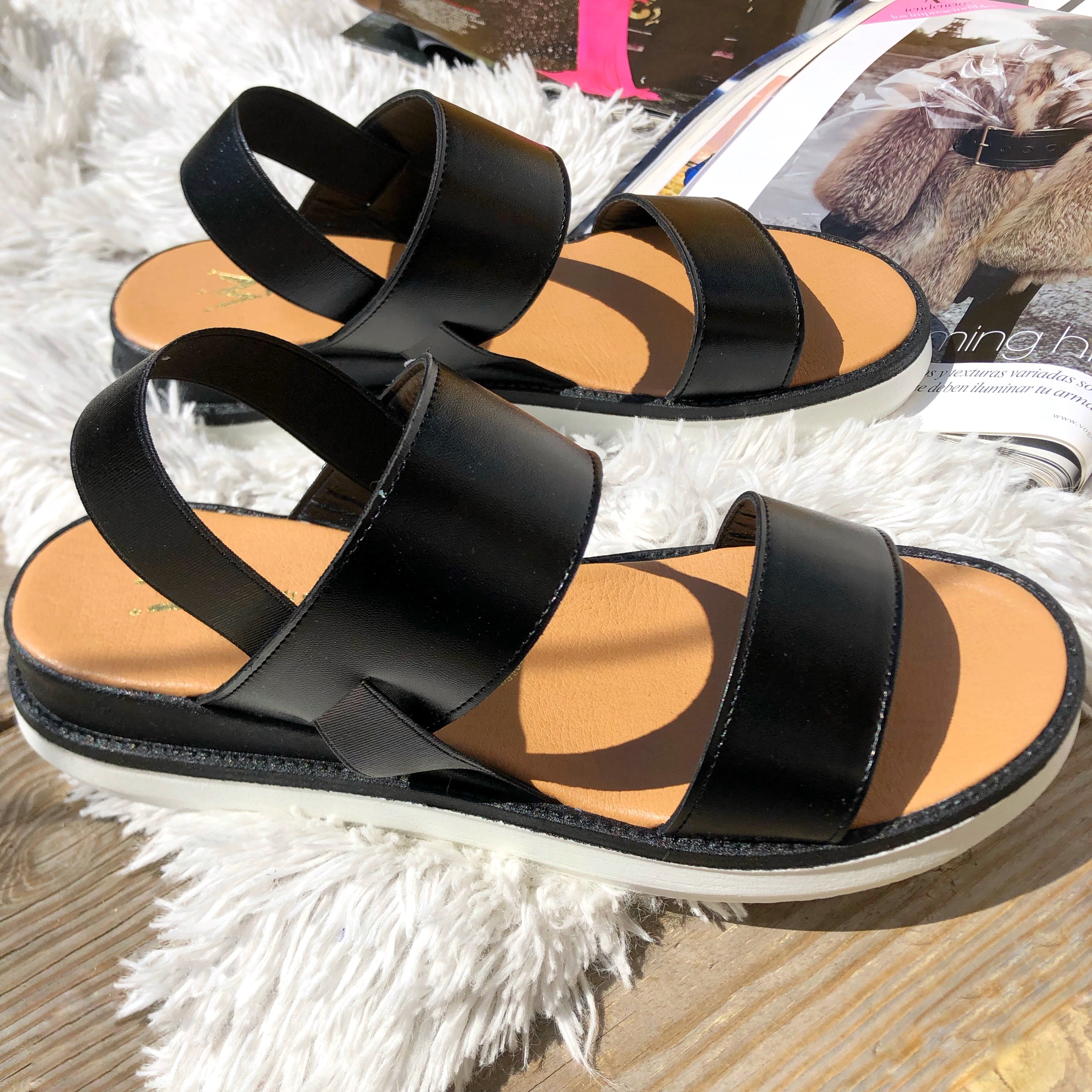 SANDALIA MOCTEZUMA NEGRA