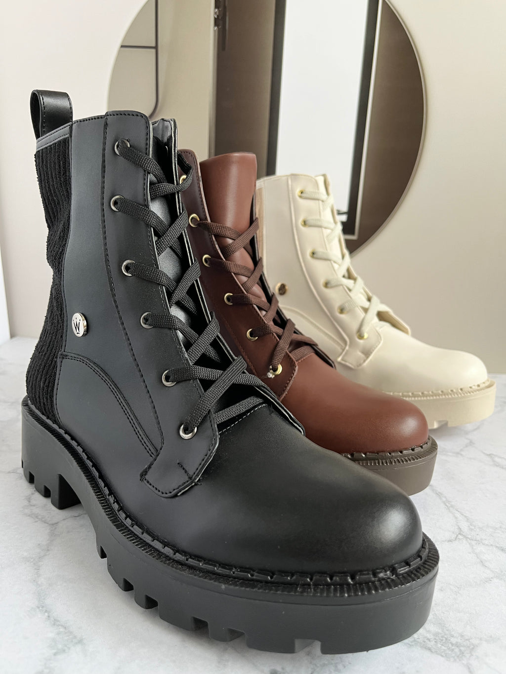 Bota Arenas Latte