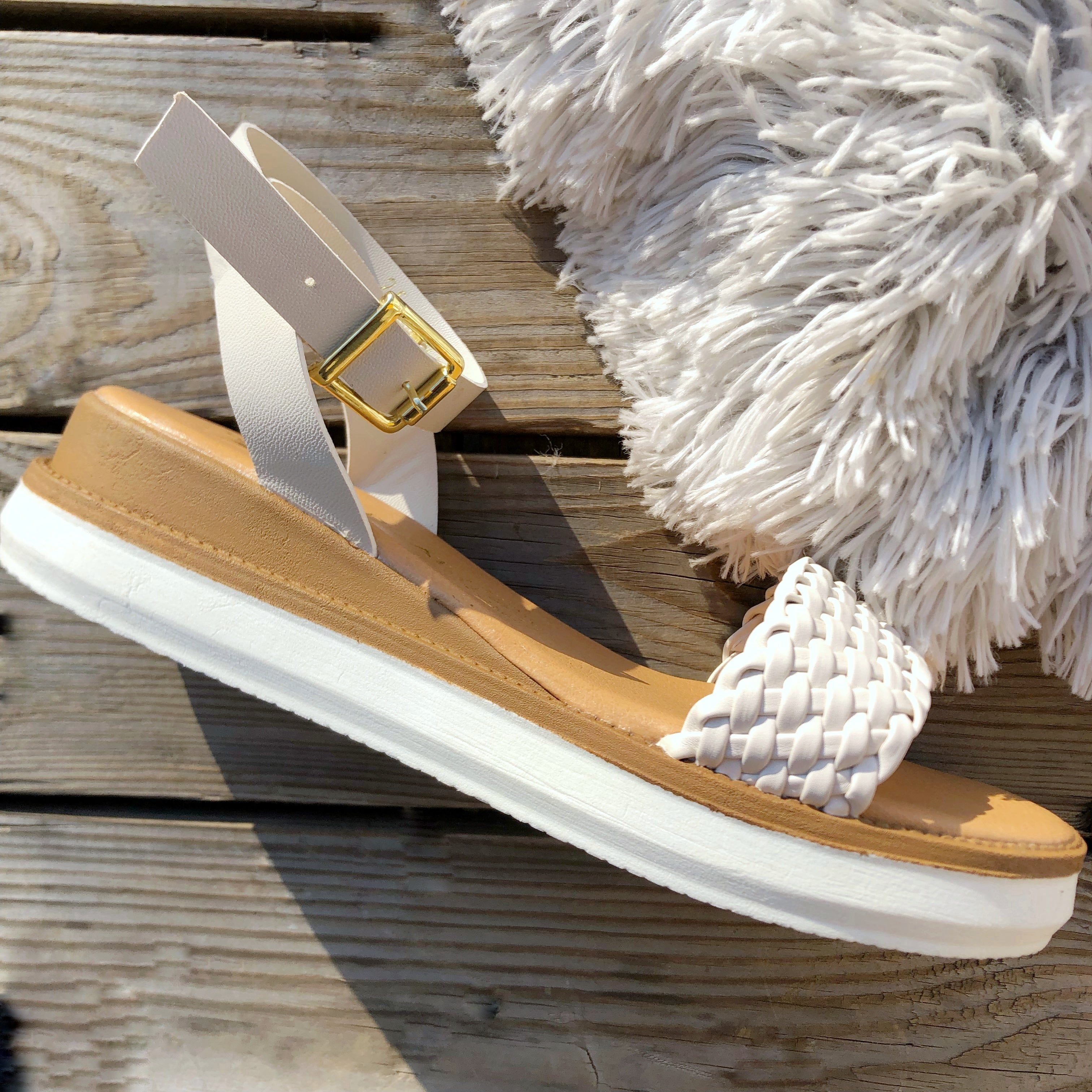 SANDALIA TRENZA  LATTE